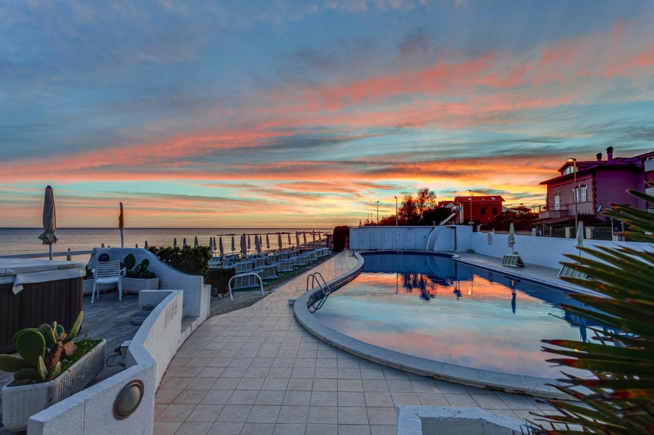 Hotel Cavalluccio Marino Santa Marinella Exteriér fotografie